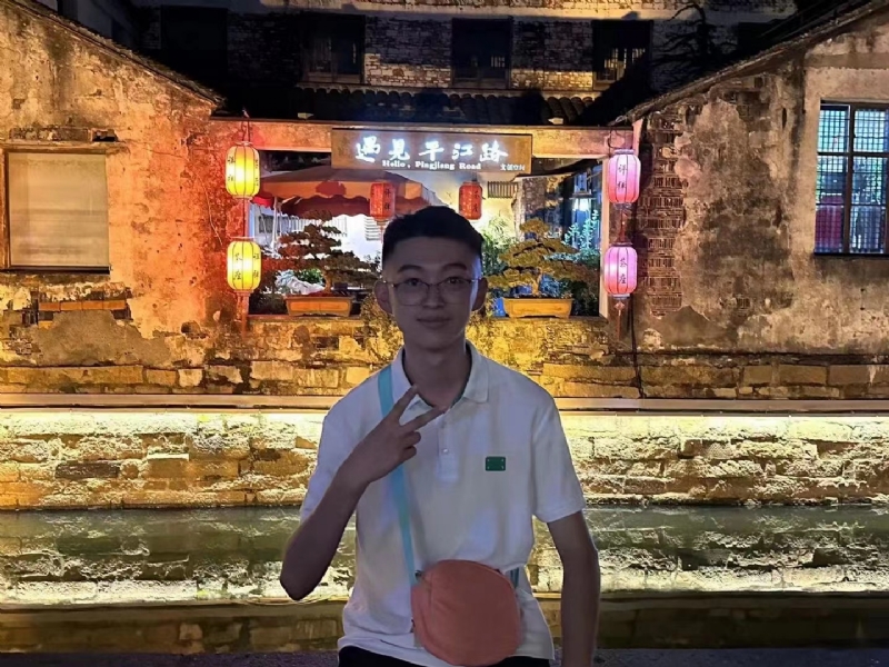 李四的第一张照片--连云港父母相亲团